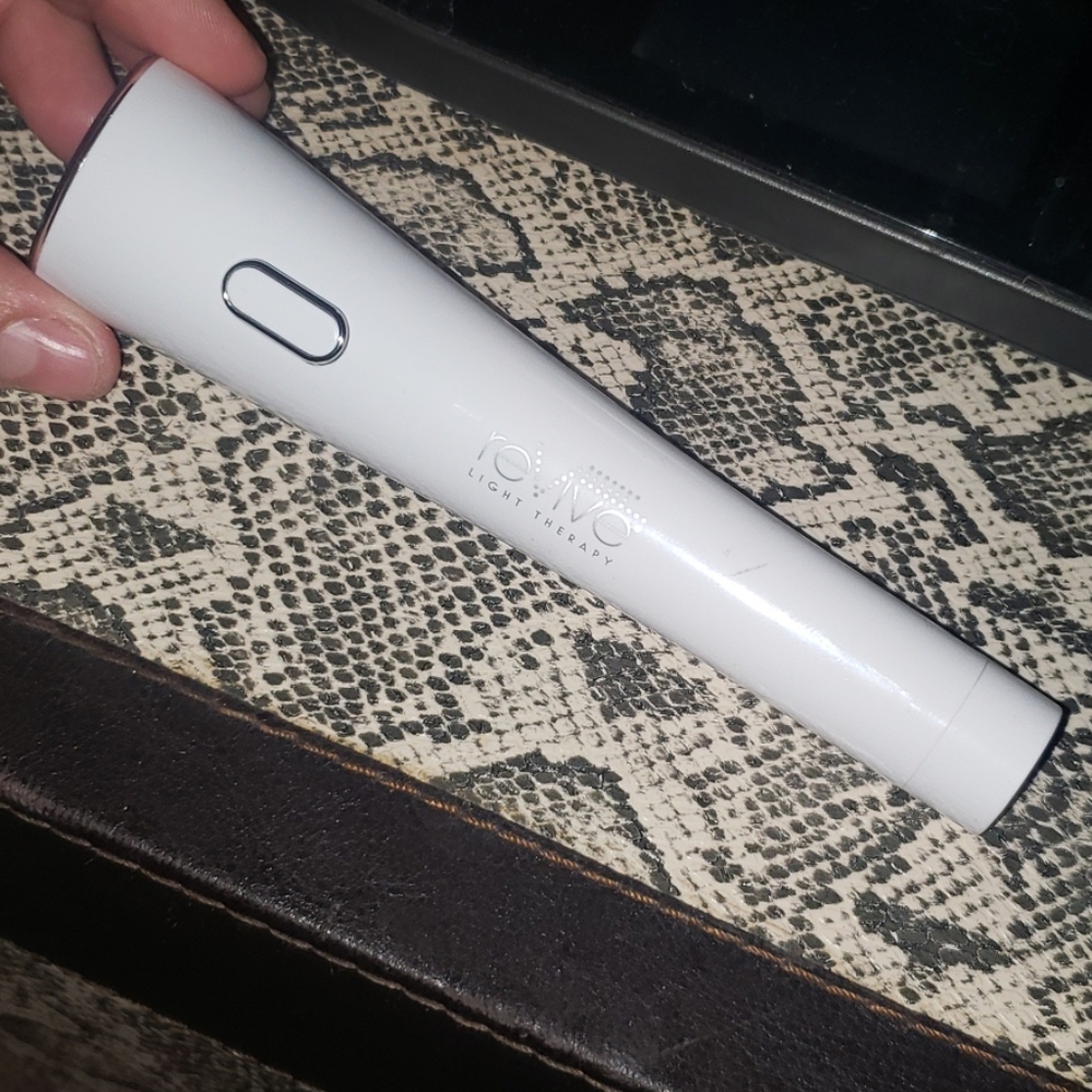 REVIVE LIGHT THERAPY